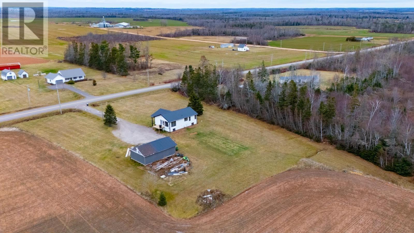 674 48 Road, Mount Albion, Prince Edward Island  C1B 3K4 - Photo 3 - 202612740
