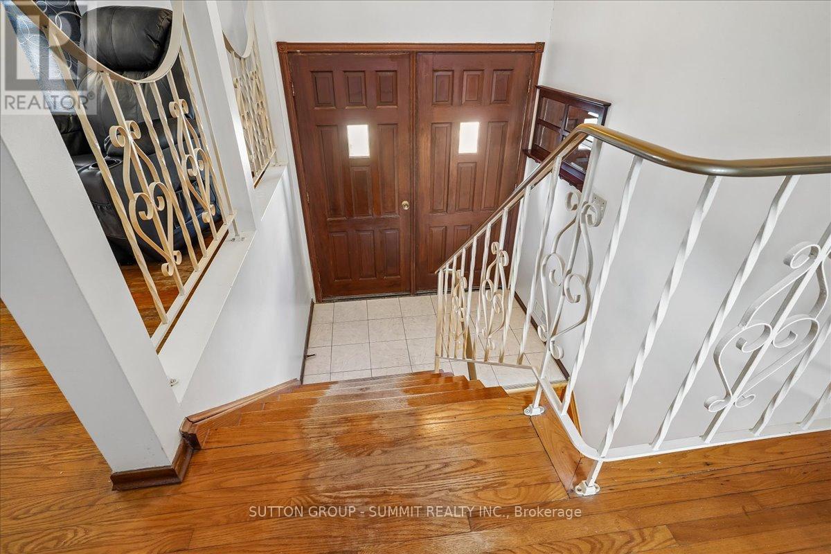 72 Eastbury Drive, Hamilton, Ontario  L8E 2V5 - Photo 7 - X13220132
