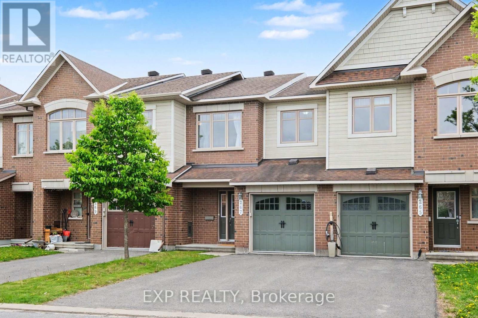 267 Garrity Crescent, Ottawa, Ontario  K2J 3T6 - Photo 2 - X13220252