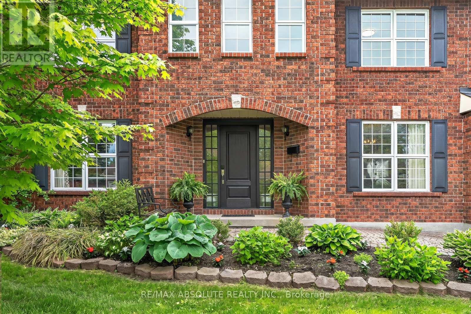 149 Lanigan Crescent, Ottawa, Ontario  K2S 1G9 - Photo 3 - X13220282