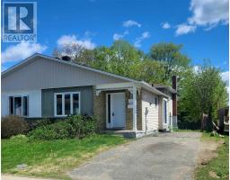 21 Laprairie CRES, Elliot Lake, Ontario