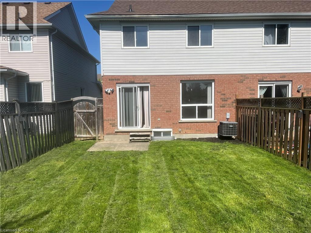 16 King William Court, Cambridge, Ontario  N3C 4J2 - Photo 2 - 40835165