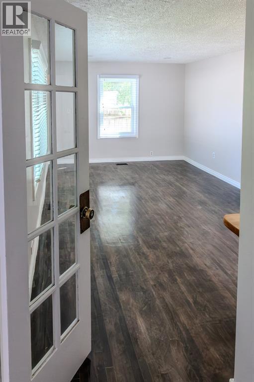 117 Walnut Avenue South, Sarnia, Ontario  N7T 3V5 - Photo 2 - 26012583