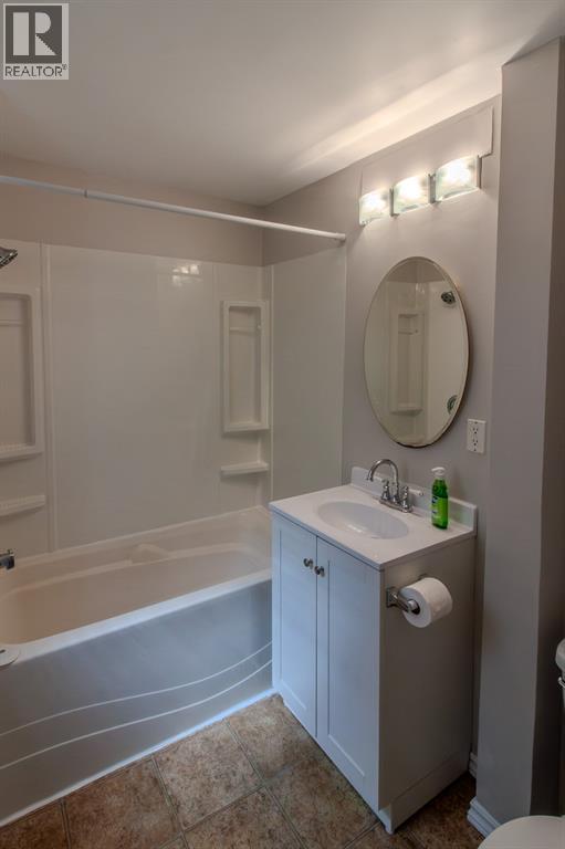 117 Walnut Avenue South, Sarnia, Ontario  N7T 3V5 - Photo 7 - 26012583