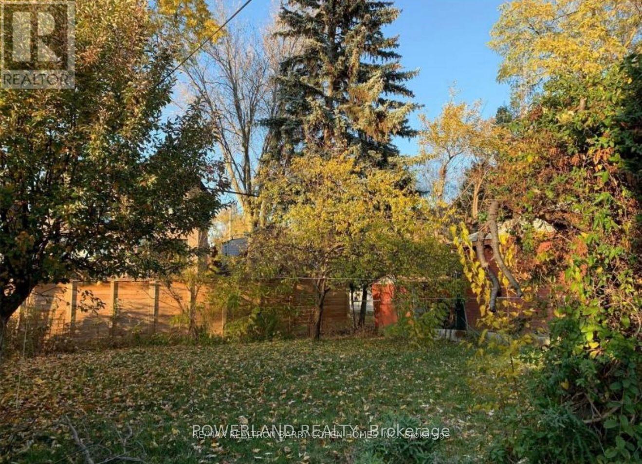 58 Abitibi Avenue, Toronto, Ontario  M2M 2V4 - Photo 5 - C13220244