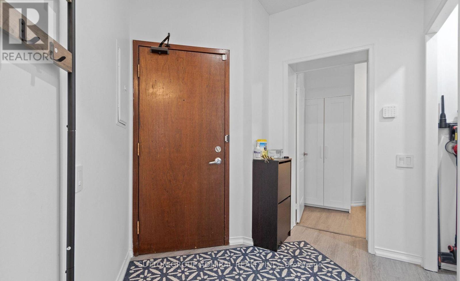 510 - 555 Yonge Street, Toronto, Ontario  M4Y 1Y7 - Photo 9 - C13220250