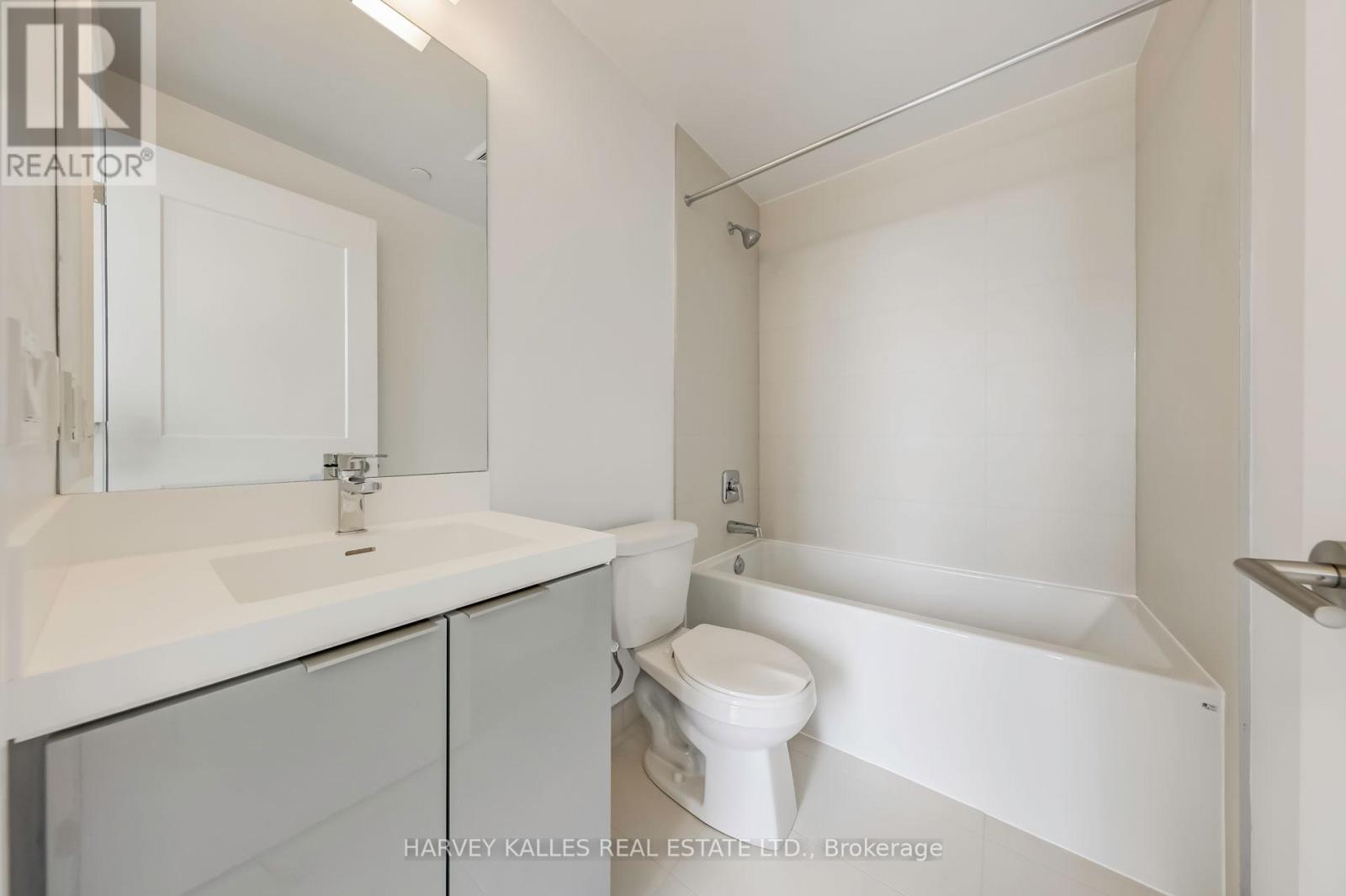 2217 - 50 Dunfield Avenue, Toronto, Ontario  M4S 0E4 - Photo 12 - C13220268