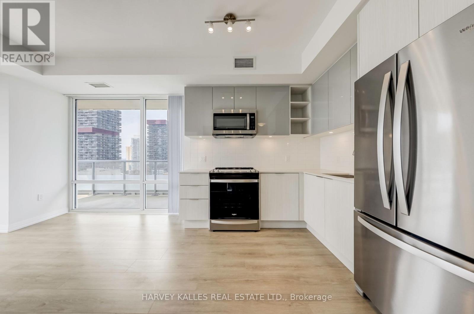 2217 - 50 Dunfield Avenue, Toronto, Ontario  M4S 0E4 - Photo 5 - C13220268