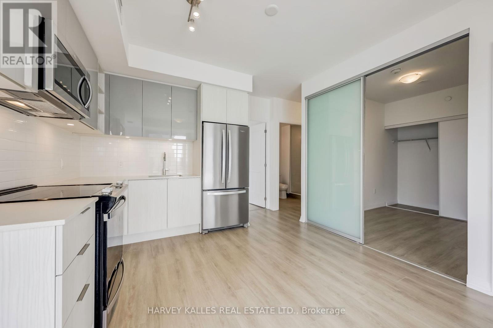 2217 - 50 Dunfield Avenue, Toronto, Ontario  M4S 0E4 - Photo 8 - C13220268