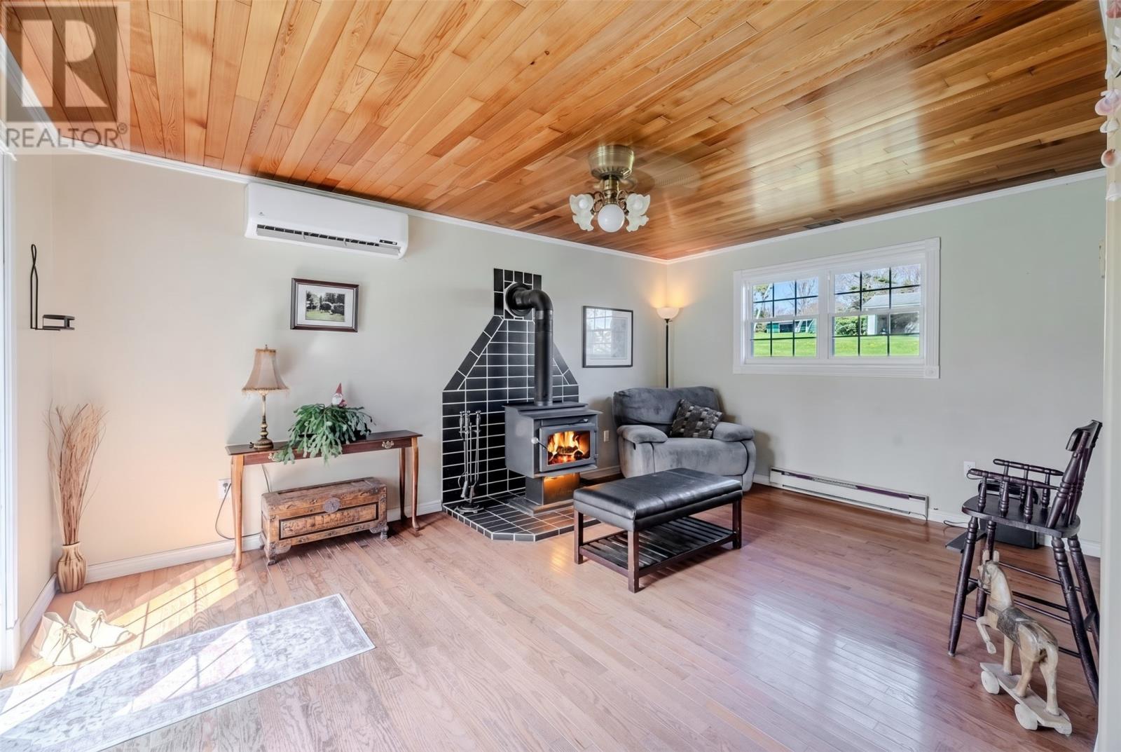 75 Main Street E, Salmon Cove, Newfoundland & Labrador  A0A 3S0 - Photo 7 - 1298056