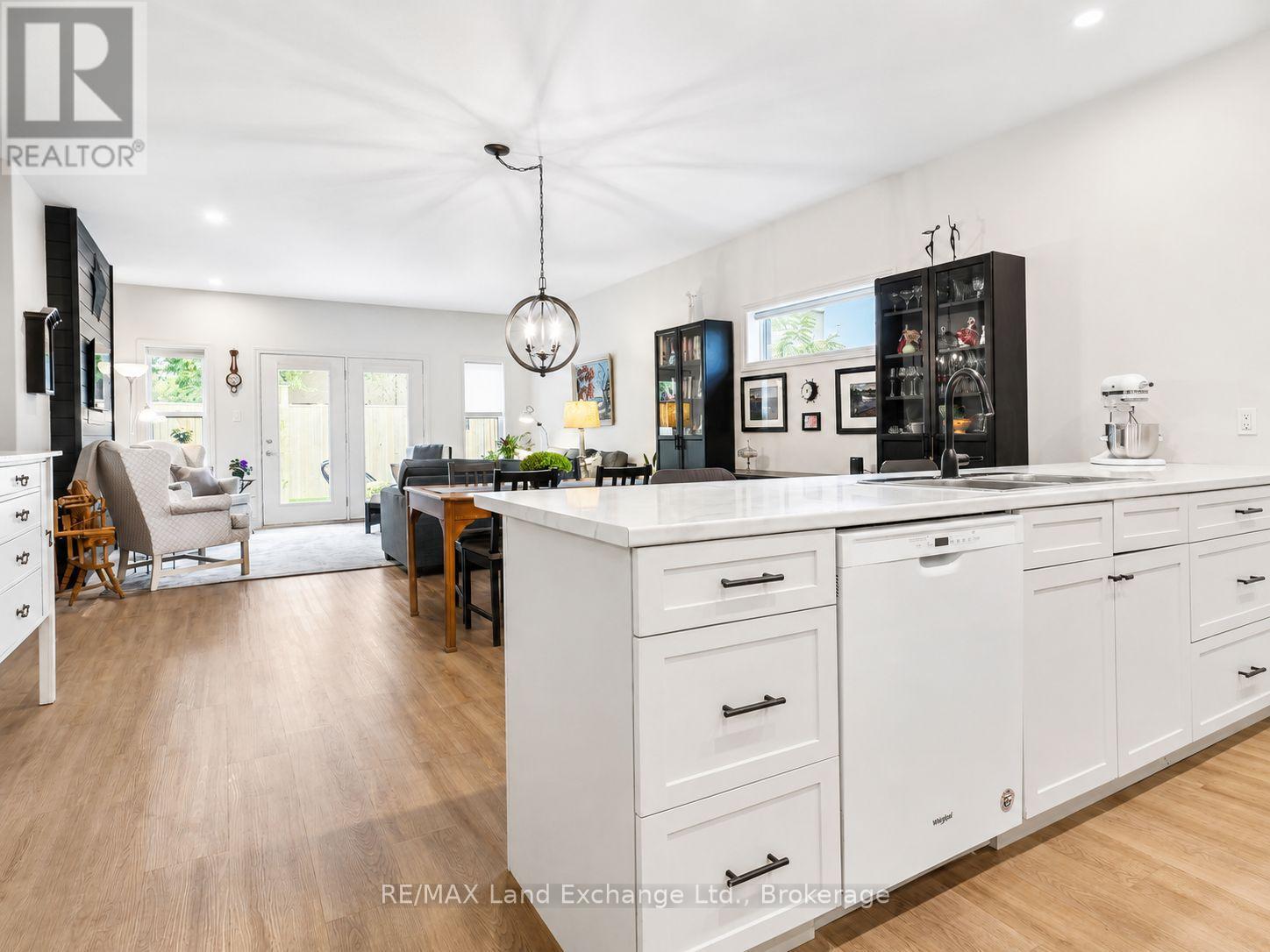 1 - 775 Campbell Avenue, Kincardine, Ontario  N2Z 0H2 - Photo 8 - X13220260