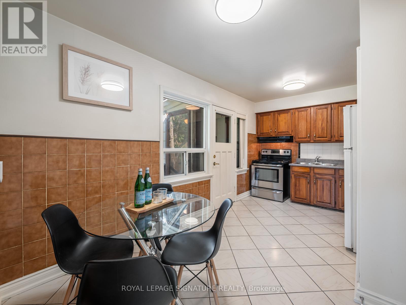 27 Dalecliff Crescent, Toronto, Ontario  M1R 3L6 - Photo 11 - E13220154
