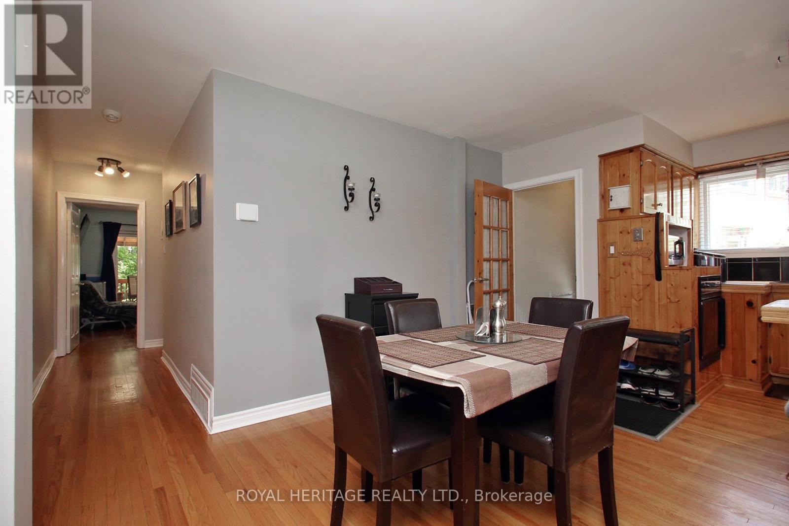 27 Medway Crescent, Toronto, Ontario  M1P 3T7 - Photo 12 - E13220178