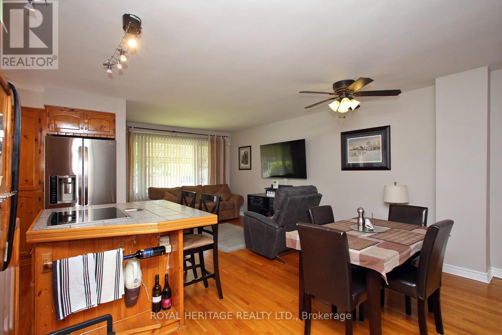 27 Medway Crescent, Toronto, Ontario  M1P 3T7 - Photo 8 - E13220178