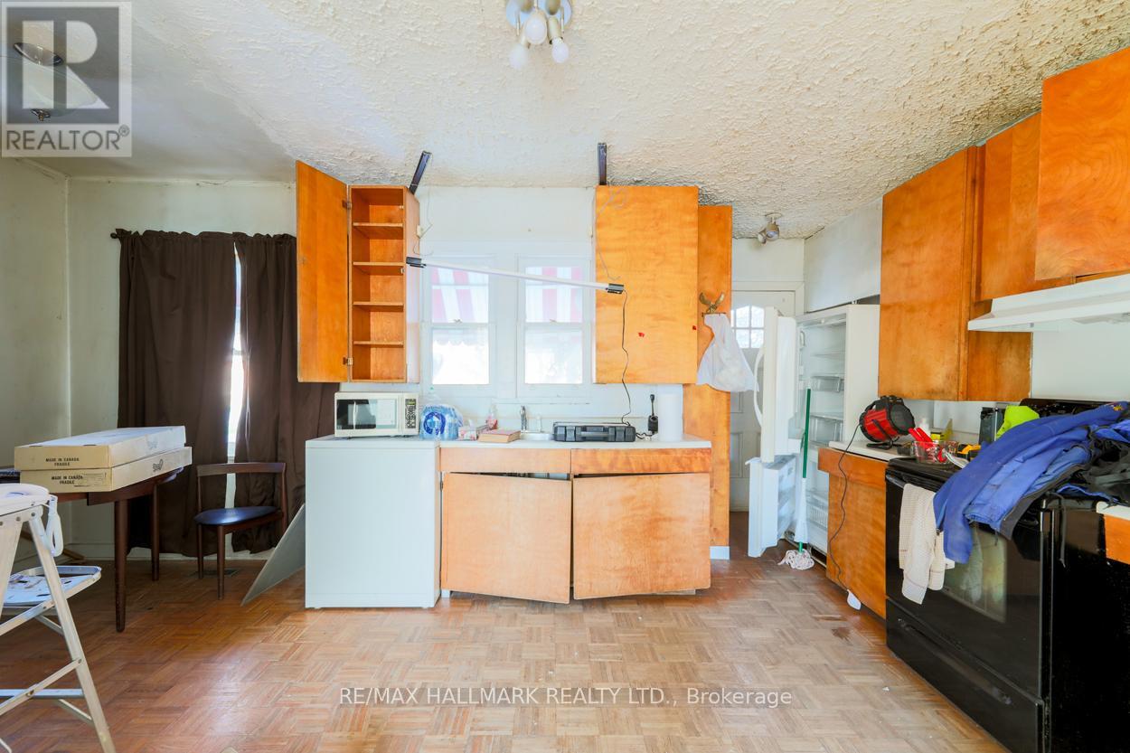 63 Highview Avenue, Toronto, Ontario  M1N 2H4 - Photo 4 - E13220242