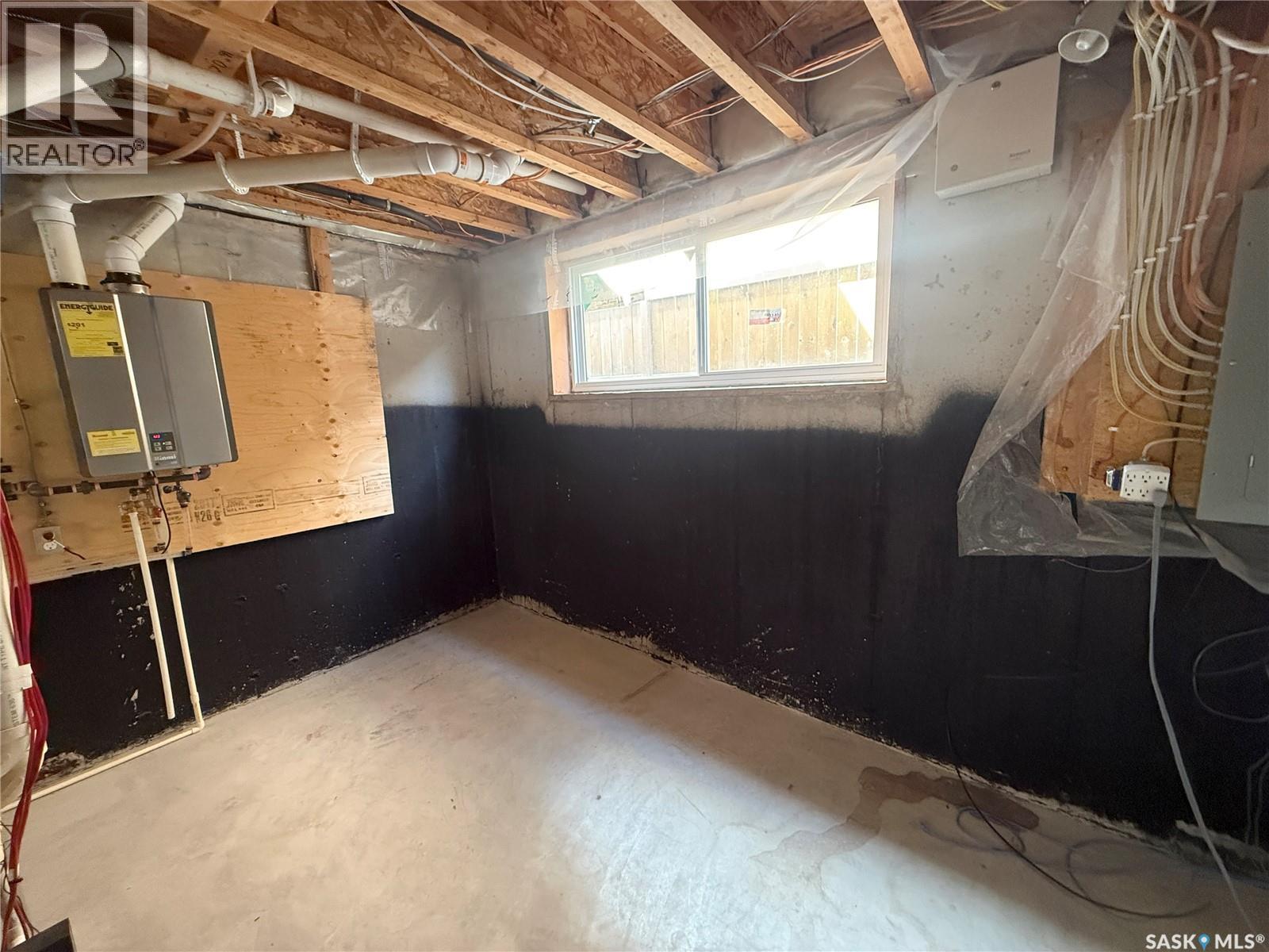 3102 37th Street W, Saskatoon, Saskatchewan  S7L 7H9 - Photo 34 - SK037724