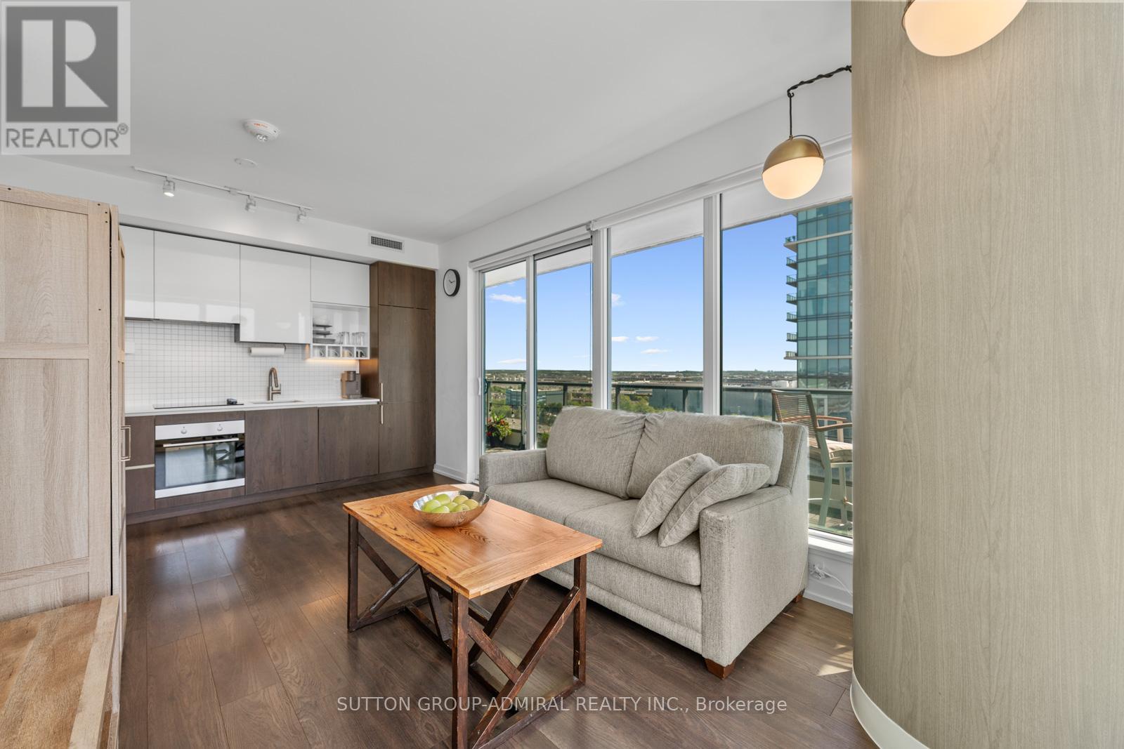 1606 - 950 Portage Parkway, Vaughan, Ontario  L4K 0J7 - Photo 10 - N13220182