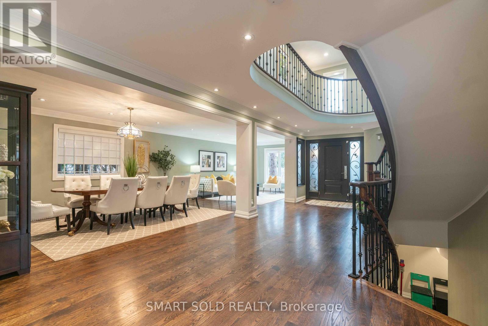 107 Arnold Avenue, Vaughan, Ontario  L4J 1B6 - Photo 37 - N13220232
