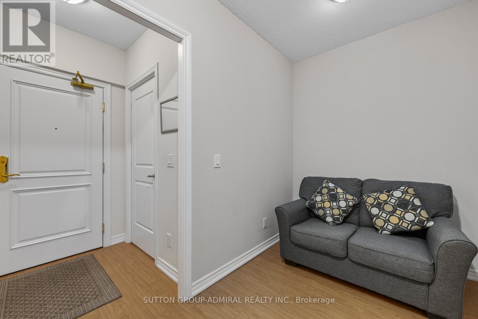 215 - 9255 Jane Street, Vaughan, Ontario  L6A 0K1 - Photo 3 - N13220262