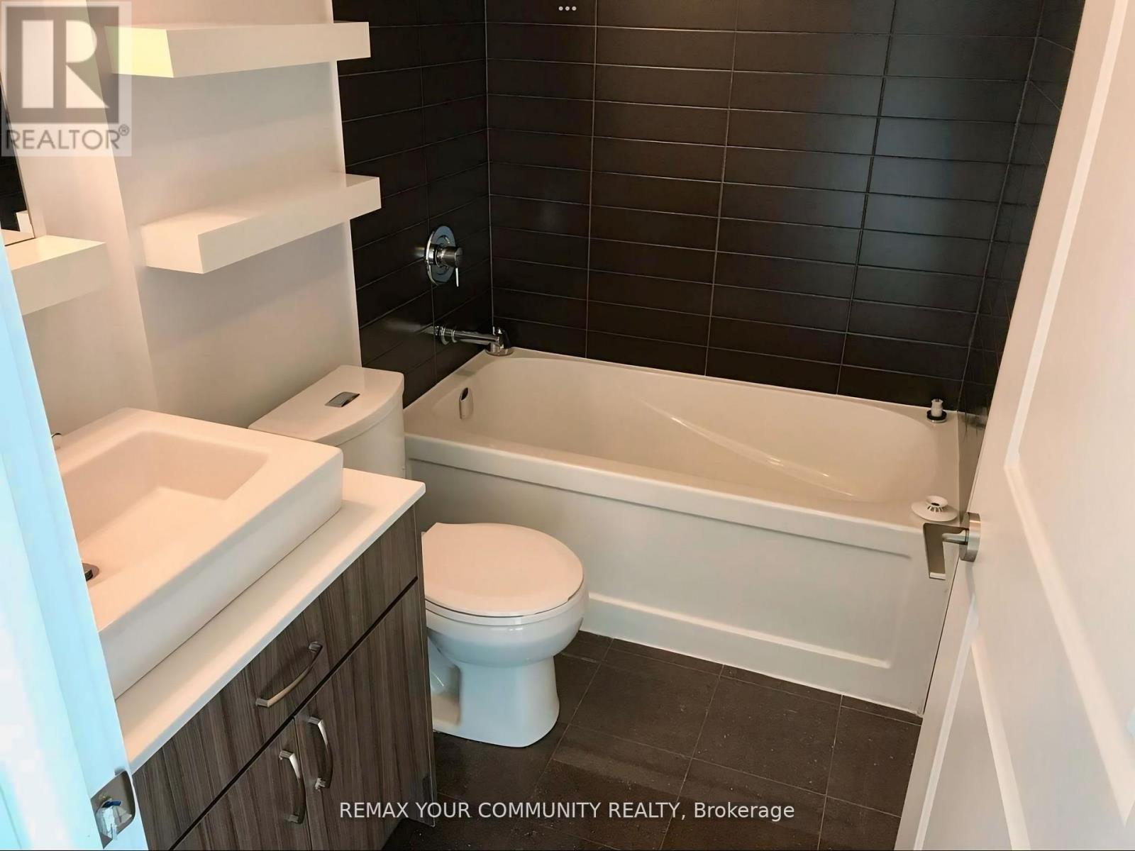 2209 - 9201 Yonge Street, Richmond Hill, Ontario  L4C 6Z2 - Photo 5 - N13220266