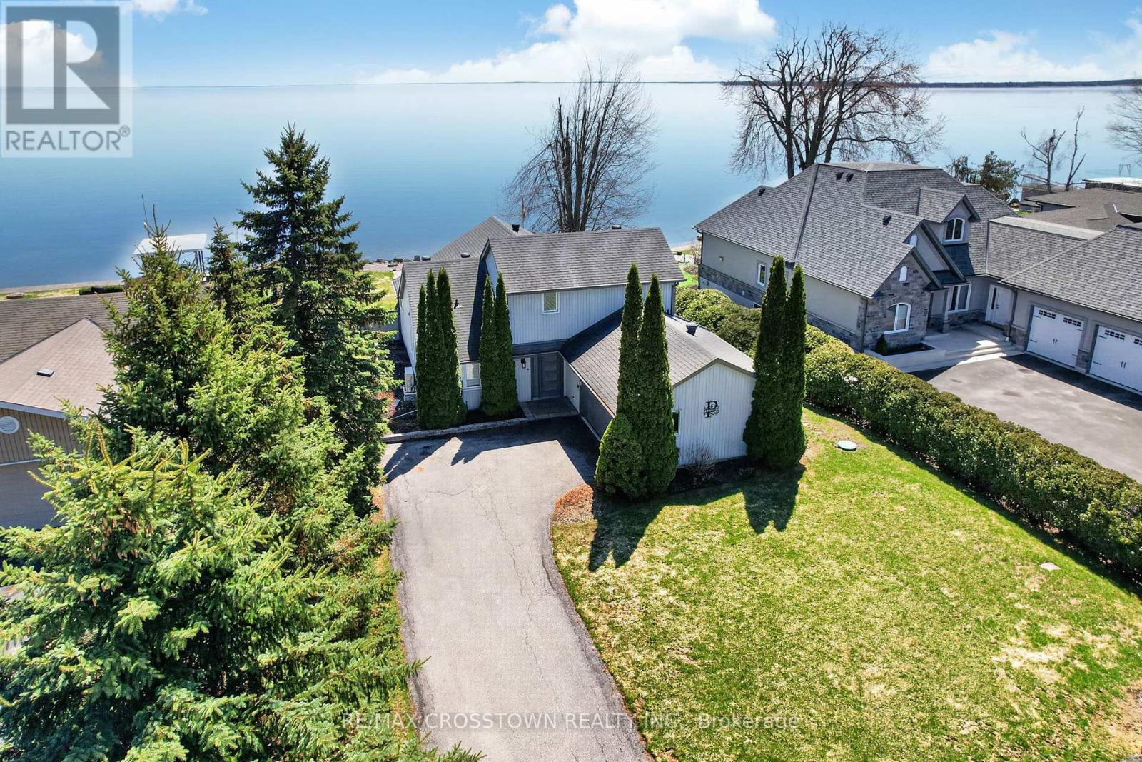 167 Lakeshore Road W, Oro-Medonte, Ontario  L0L 2E0 - Photo 3 - S13220204