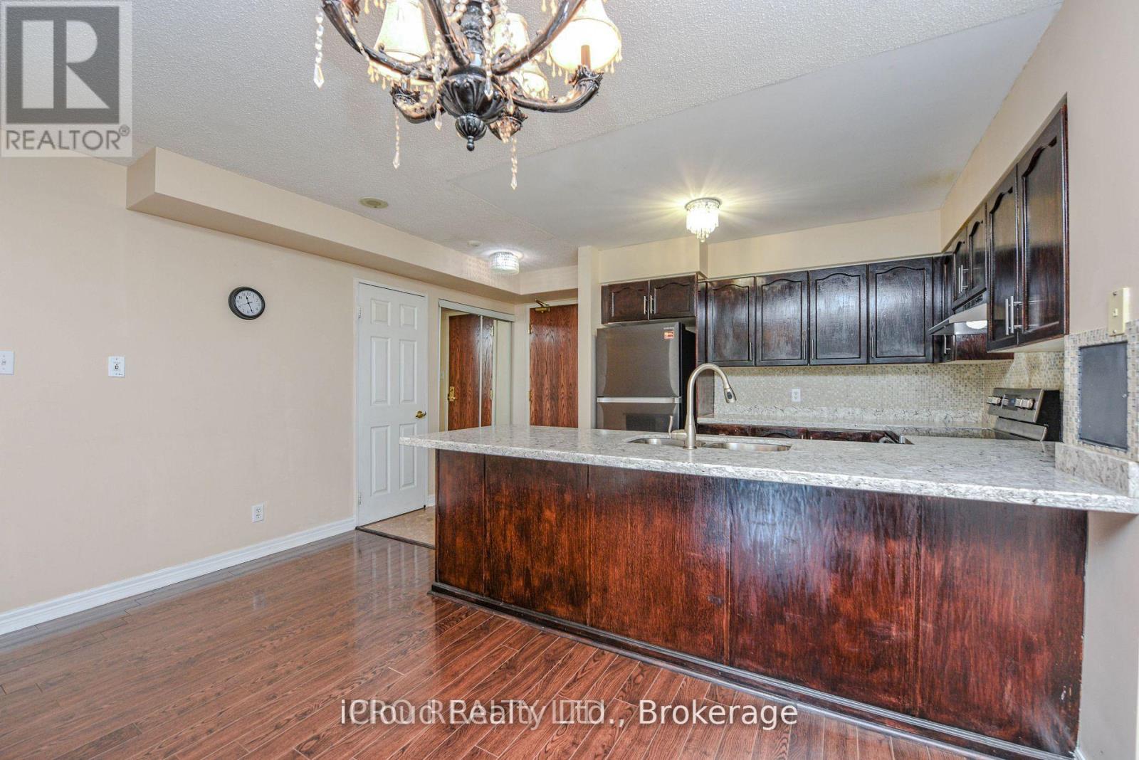 302 - 156 Enfield Place, Mississauga, Ontario  L5B 4L8 - Photo 11 - W13220152