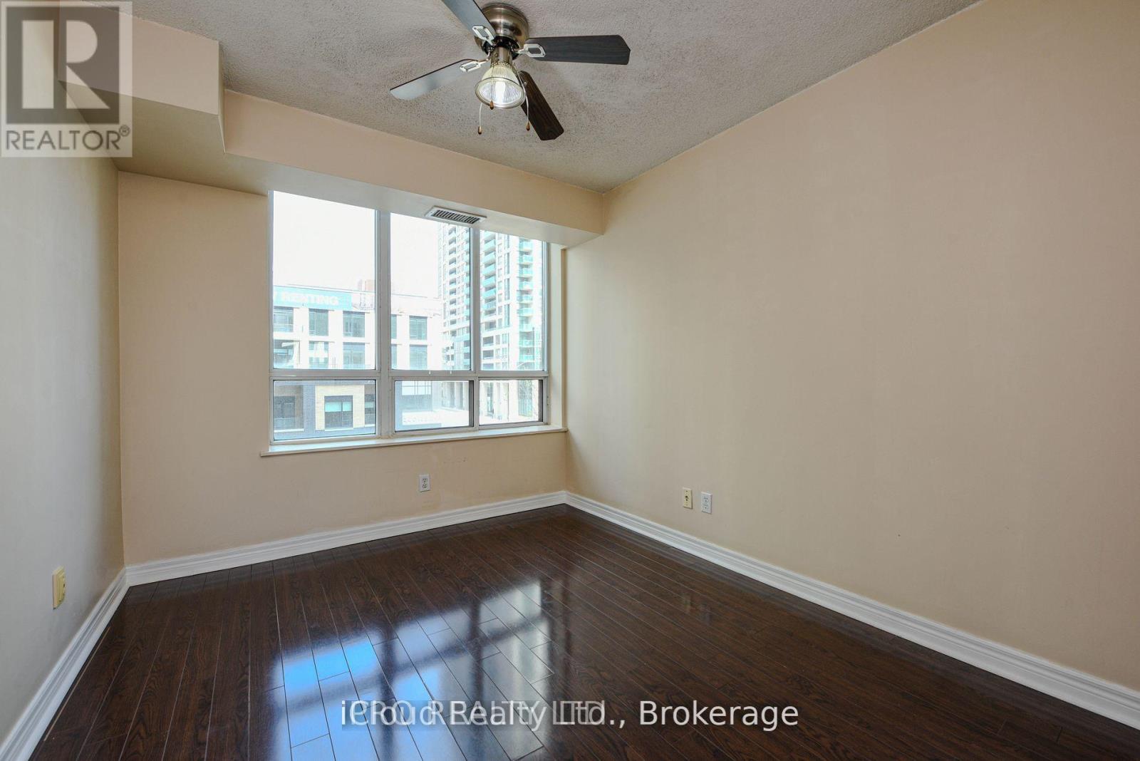 302 - 156 Enfield Place, Mississauga, Ontario  L5B 4L8 - Photo 15 - W13220152