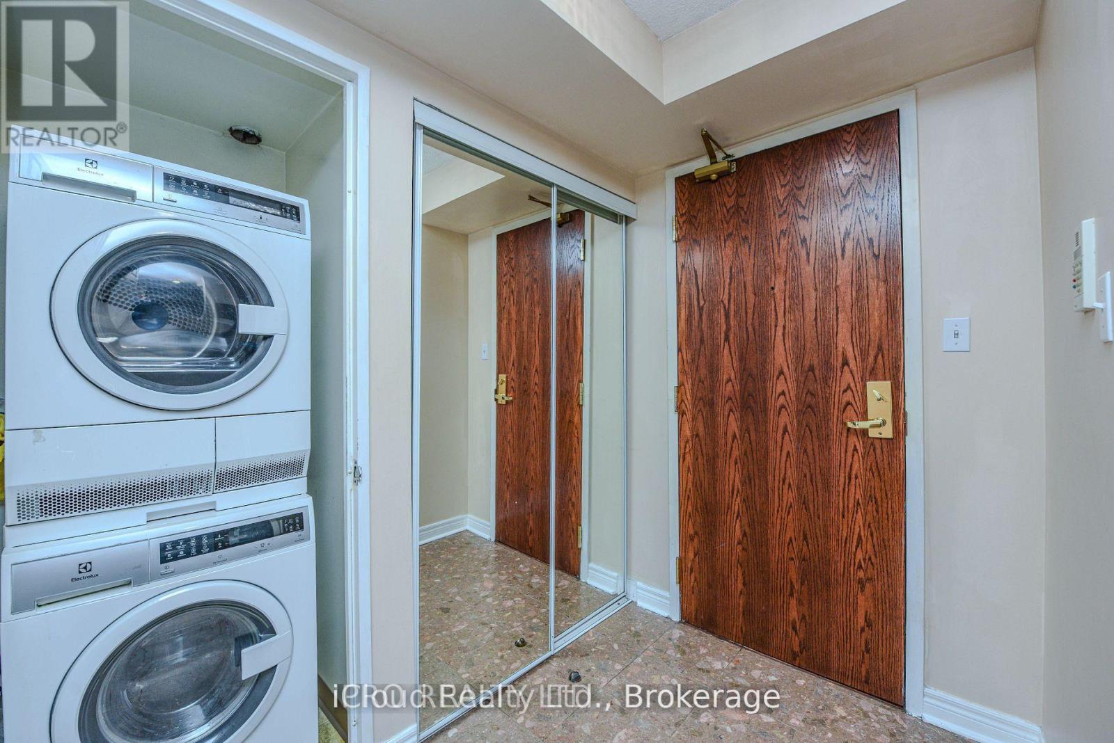 302 - 156 Enfield Place, Mississauga, Ontario  L5B 4L8 - Photo 22 - W13220152