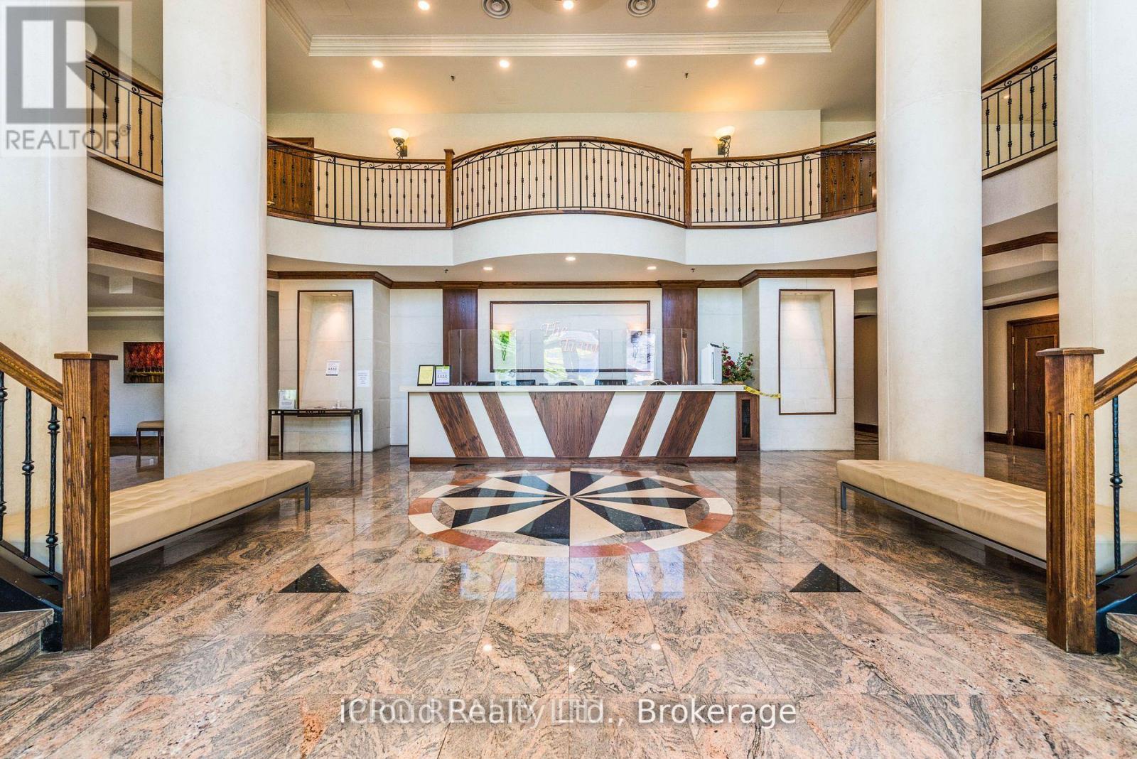 302 - 156 Enfield Place, Mississauga, Ontario  L5B 4L8 - Photo 3 - W13220152