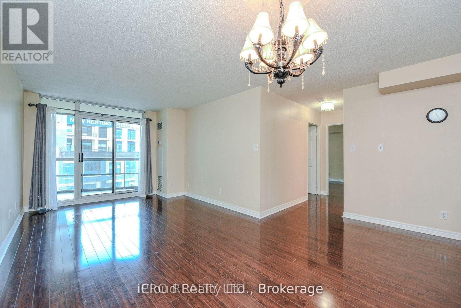 302 - 156 Enfield Place, Mississauga, Ontario  L5B 4L8 - Photo 9 - W13220152