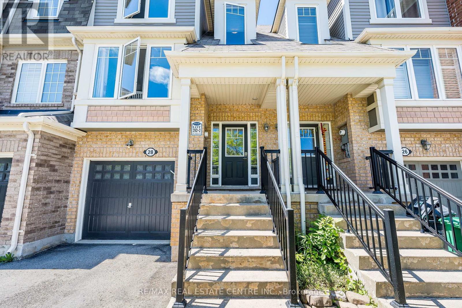 28 Lathbury Street, Brampton, Ontario  L7A 0R5 - Photo 2 - W13220156