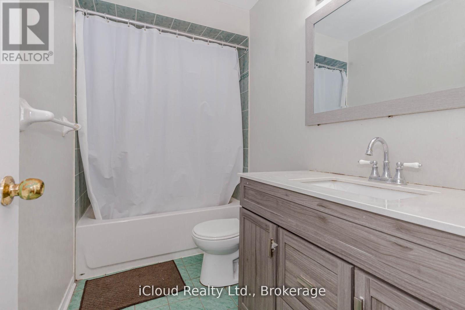 Main/2nd Flr - 3141 Turbine Crescent, Mississauga, Ontario  L5M 6W1 - Photo 28 - W13220270