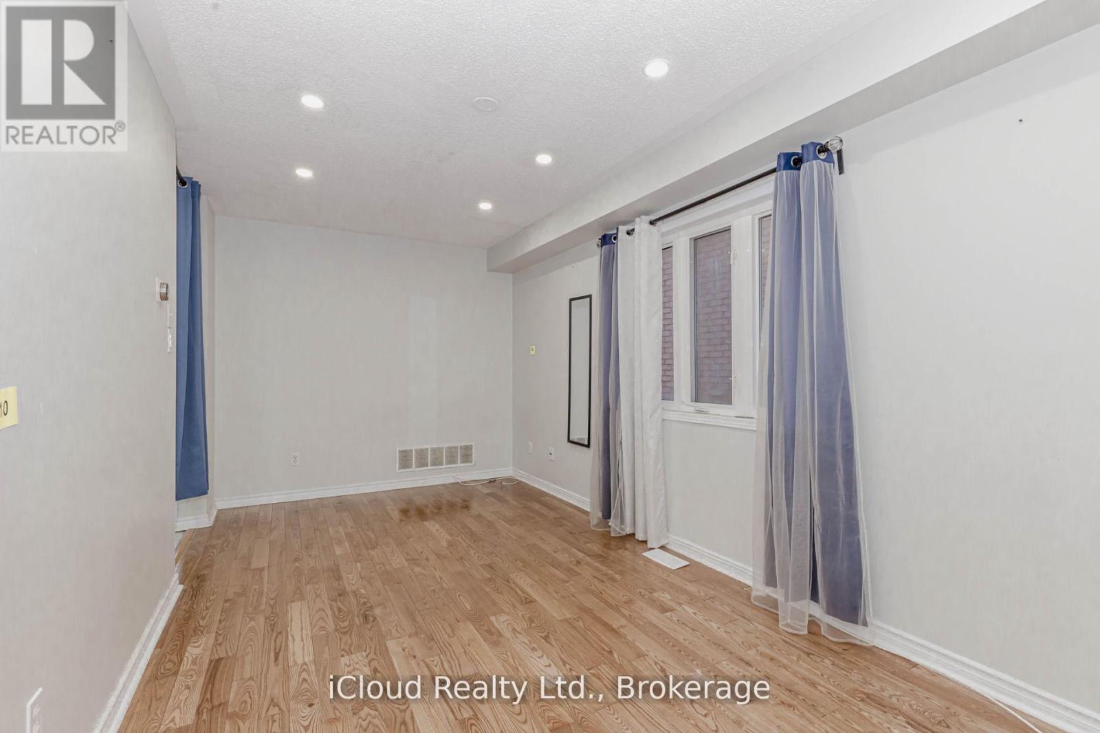 Main/2nd Flr - 3141 Turbine Crescent, Mississauga, Ontario  L5M 6W1 - Photo 6 - W13220270