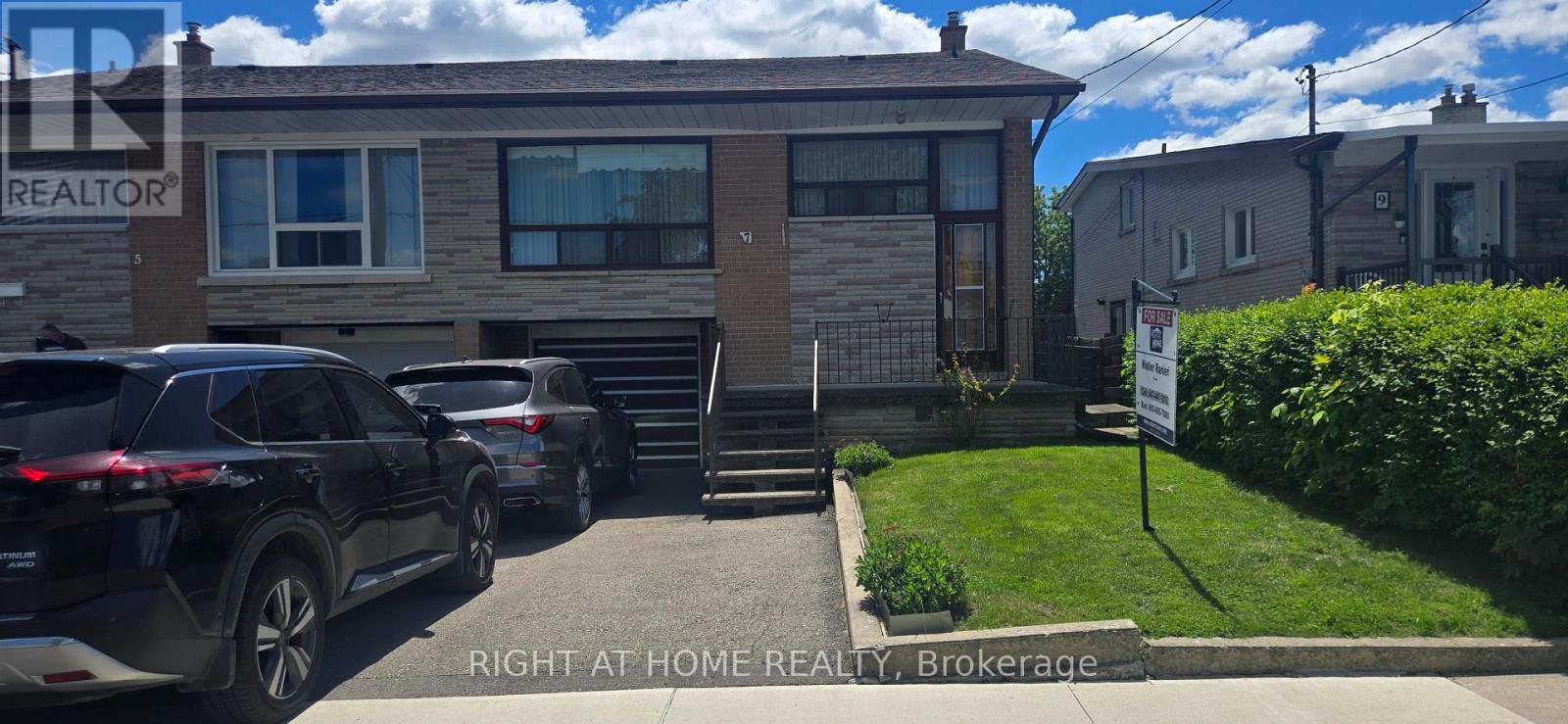 7 DAYSTROM DRIVE, Toronto, Ontario