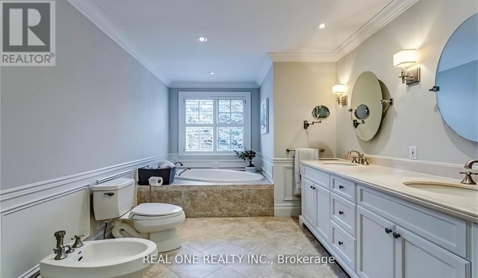 1171 Westdale Road, Oakville, Ontario  L6L 6P5 - Photo 13 - W13220294