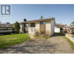 423 Brittany Drive, Thunder Bay, Ontario