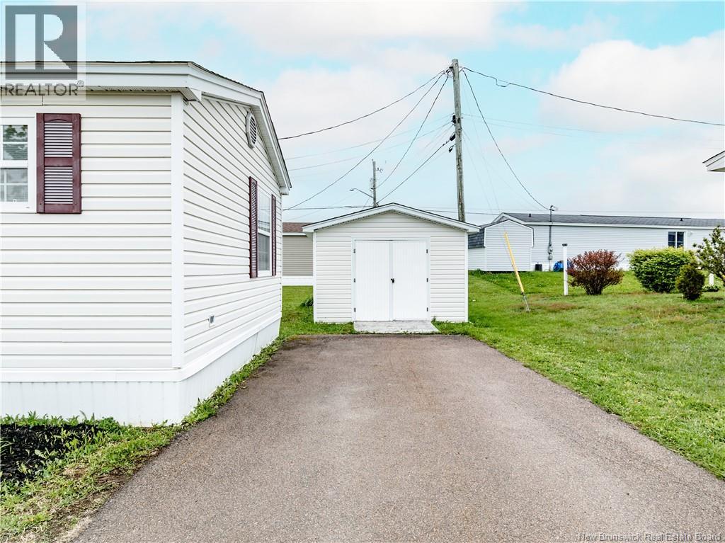 11 Blue Ash, Moncton, New Brunswick  E1H 3R1 - Photo 22 - NB140761