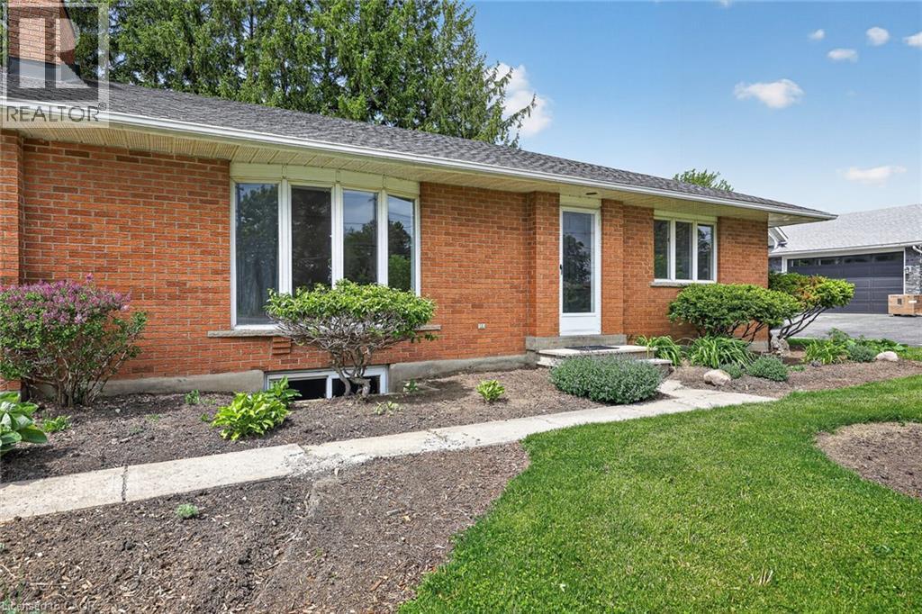 190 Snyder's Road W, Baden, Ontario  N3A 2L9 - Photo 3 - 40833455