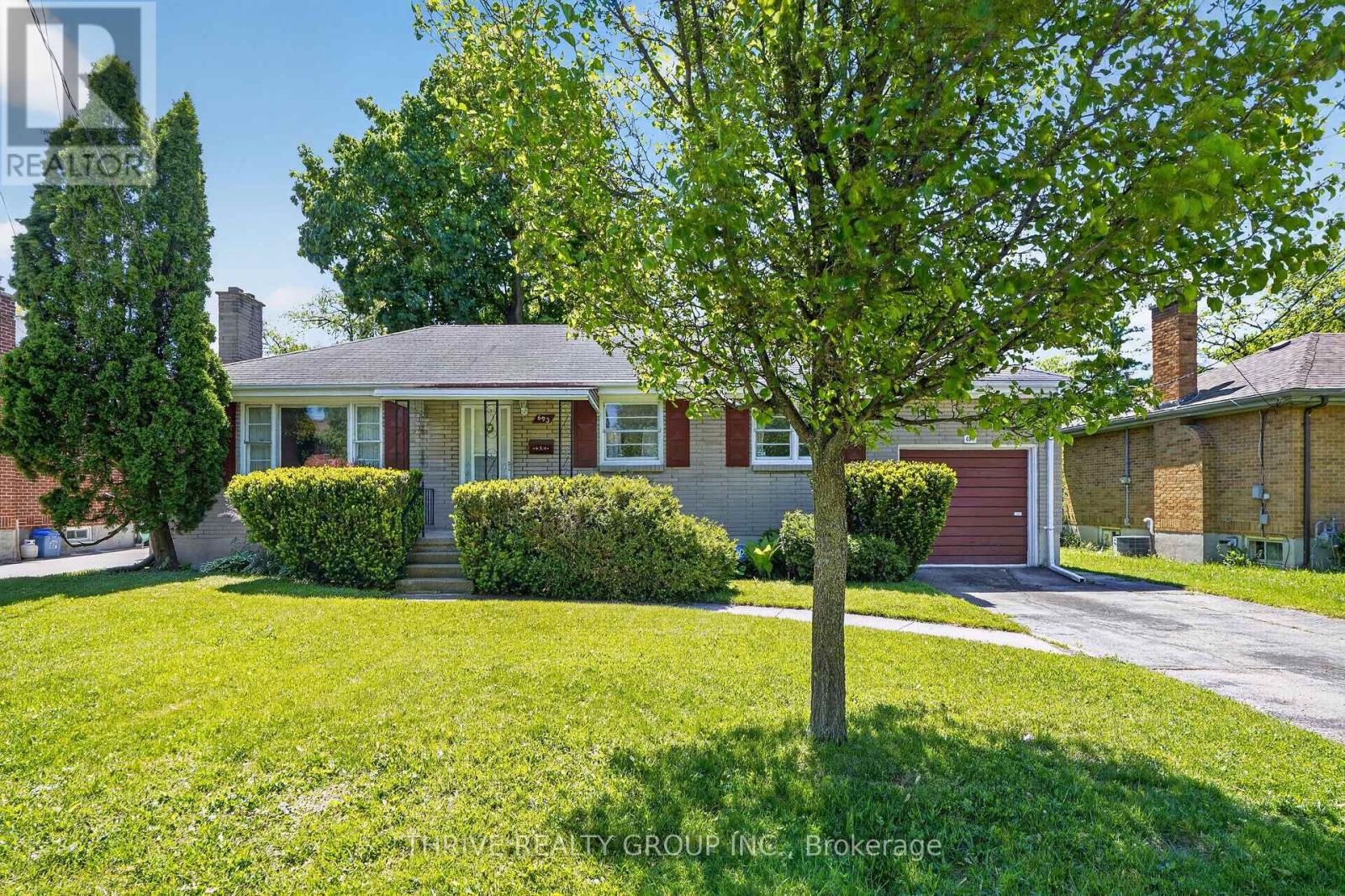 693 KIPPS LANE, London East, Ontario