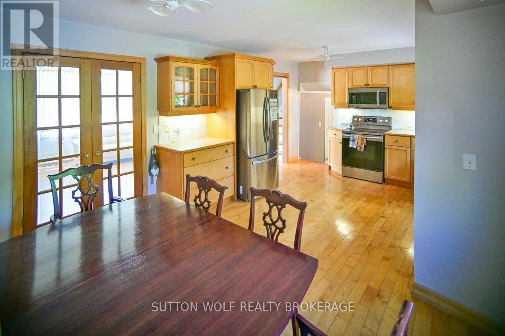 106 Stanhope Place, London South (South S), Ontario  N6C 4W8 - Photo 6 - X13220394
