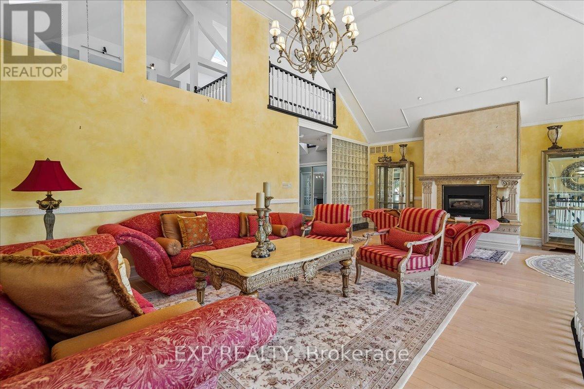 332 Burns Boulevard, King, Ontario  L7B 1E1 - Photo 10 - N13220324