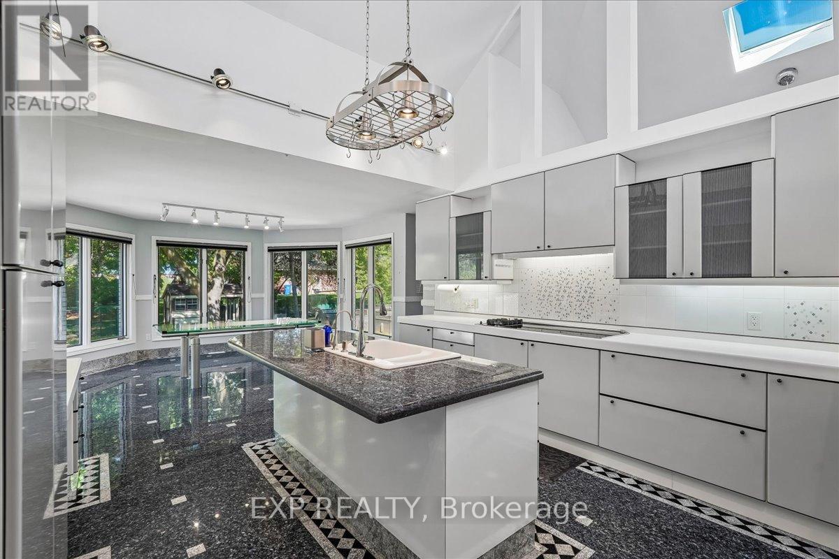 332 Burns Boulevard, King, Ontario  L7B 1E1 - Photo 17 - N13220324