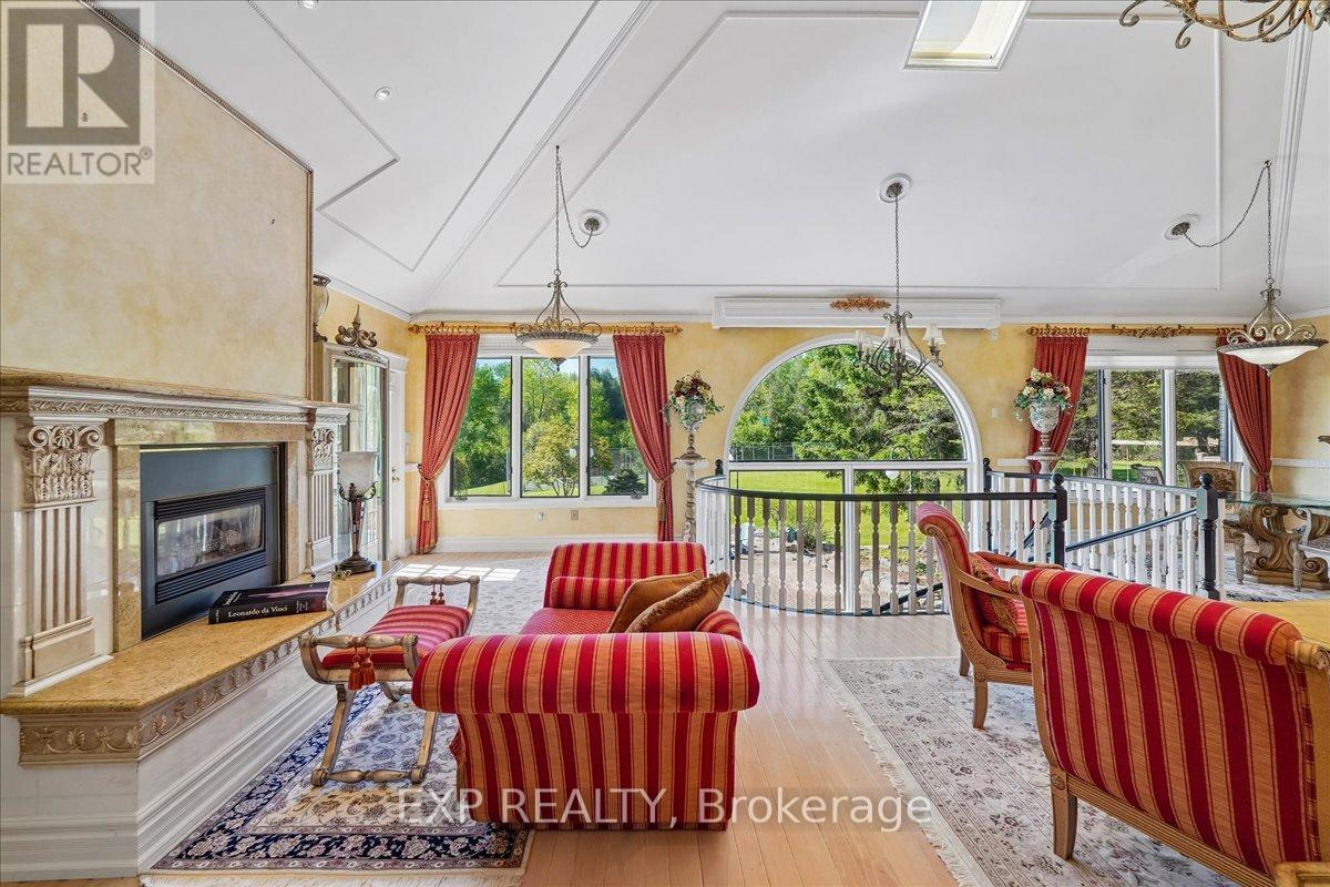 332 Burns Boulevard, King, Ontario  L7B 1E1 - Photo 9 - N13220324