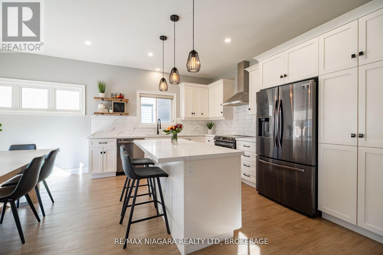 6 Myrtle Street N, Pelham, Ontario  L0S 1E6 - Photo 13 - X13220490