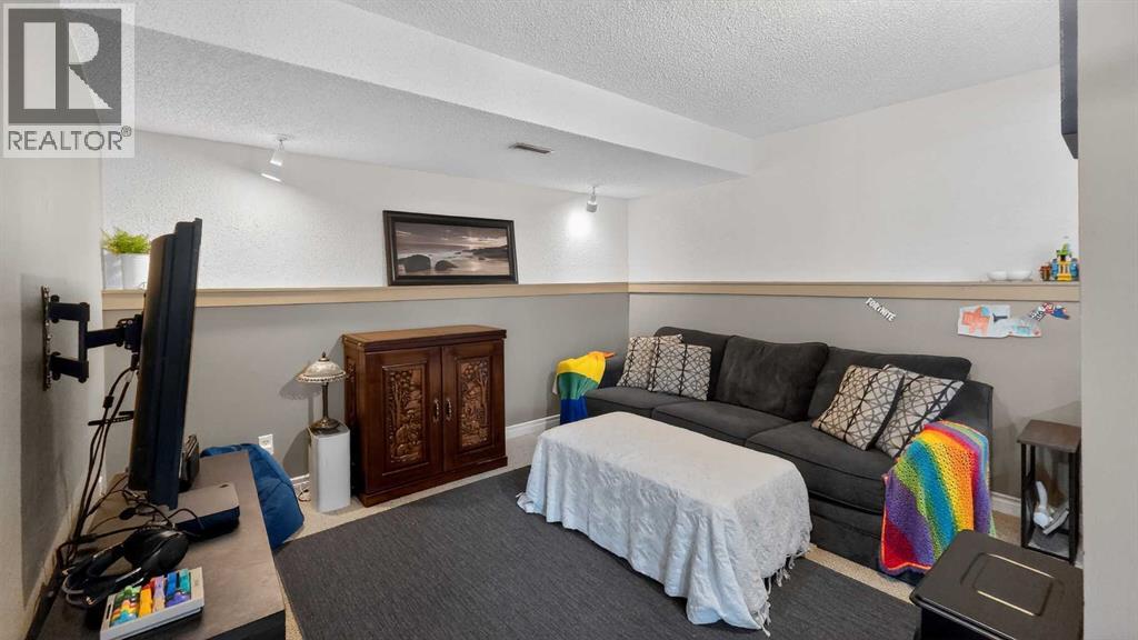 77 Iroquois Crescent W, Lethbridge, Alberta  T1K 5J3 - Photo 28 - A2316274