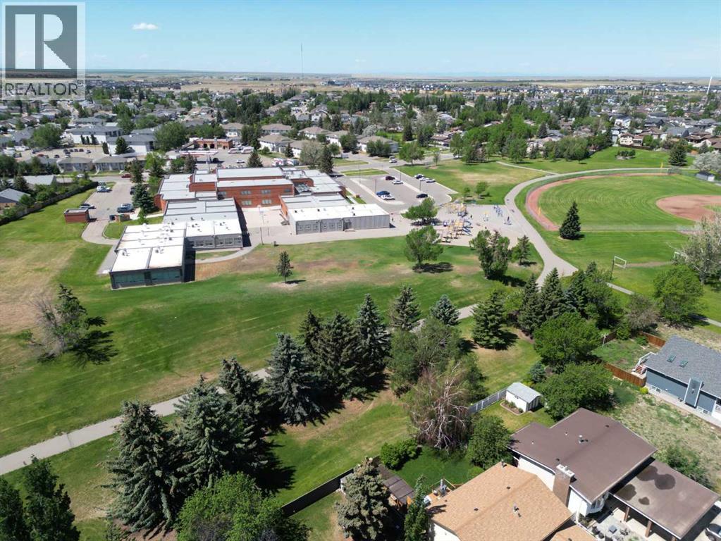 77 Iroquois Crescent W, Lethbridge, Alberta  T1K 5J3 - Photo 48 - A2316274