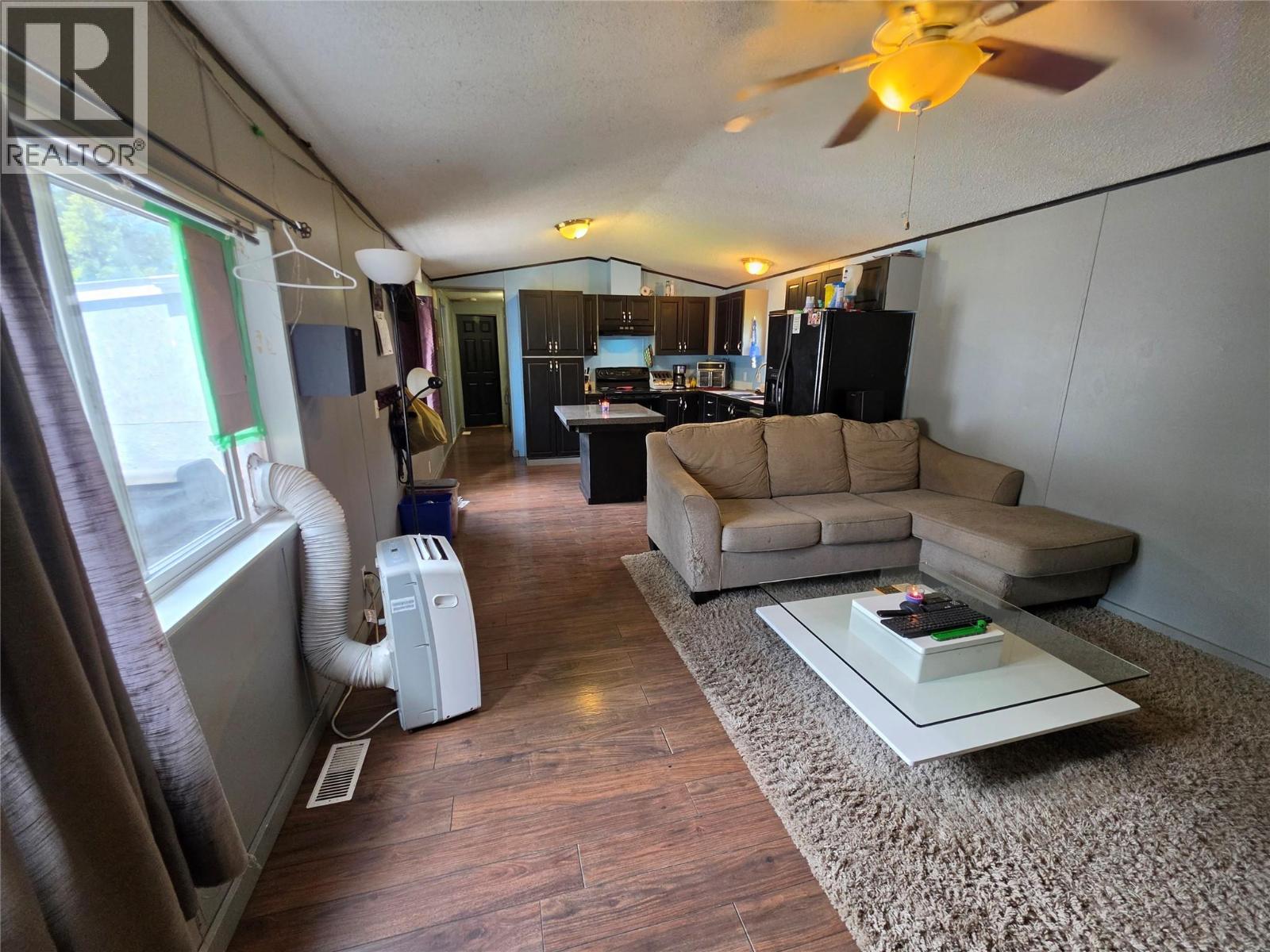7555 43 Highway Unit# D14, Sparwood, British Columbia V0B 2G3 - Photo 2 - 10389403