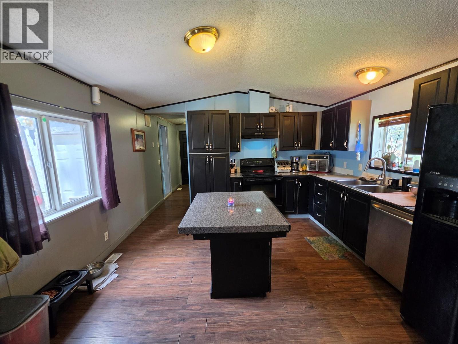 7555 43 Highway Unit# D14, Sparwood, British Columbia V0B 2G3 - Photo 5 - 10389403