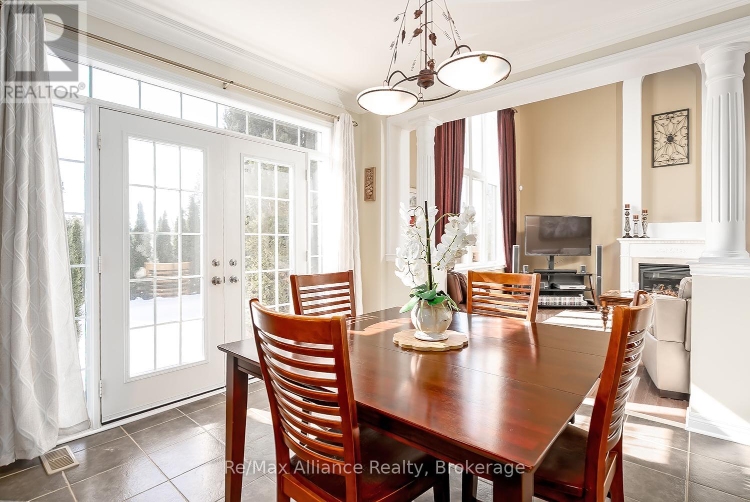 2489 Whistling Springs Crescent, Oakville, Ontario  L6M 5G3 - Photo 13 - W13027022