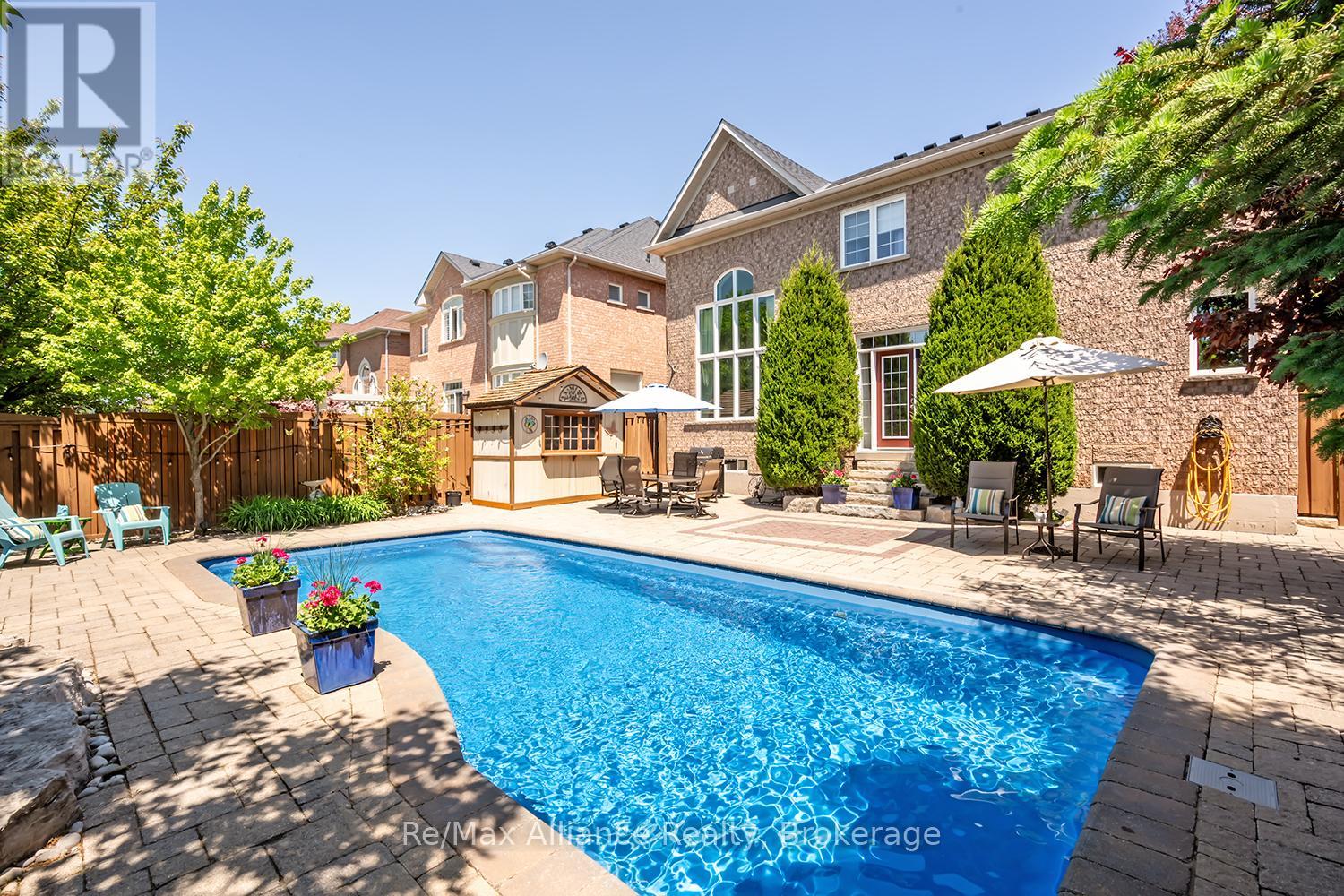 2489 Whistling Springs Crescent, Oakville, Ontario  L6M 5G3 - Photo 41 - W13027022